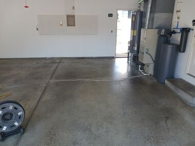 Before & After Epoxy Flooring in Columbus, IN (3)