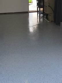 Before & After Epoxy Flooring in Columbus, IN (4)