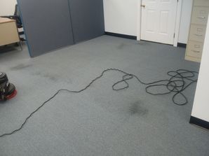 Before & After Commercial Carpet Cleaning in Columbus, IN (2)