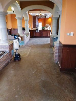Before & After Floor Cleaning in Columbus, IN (2)